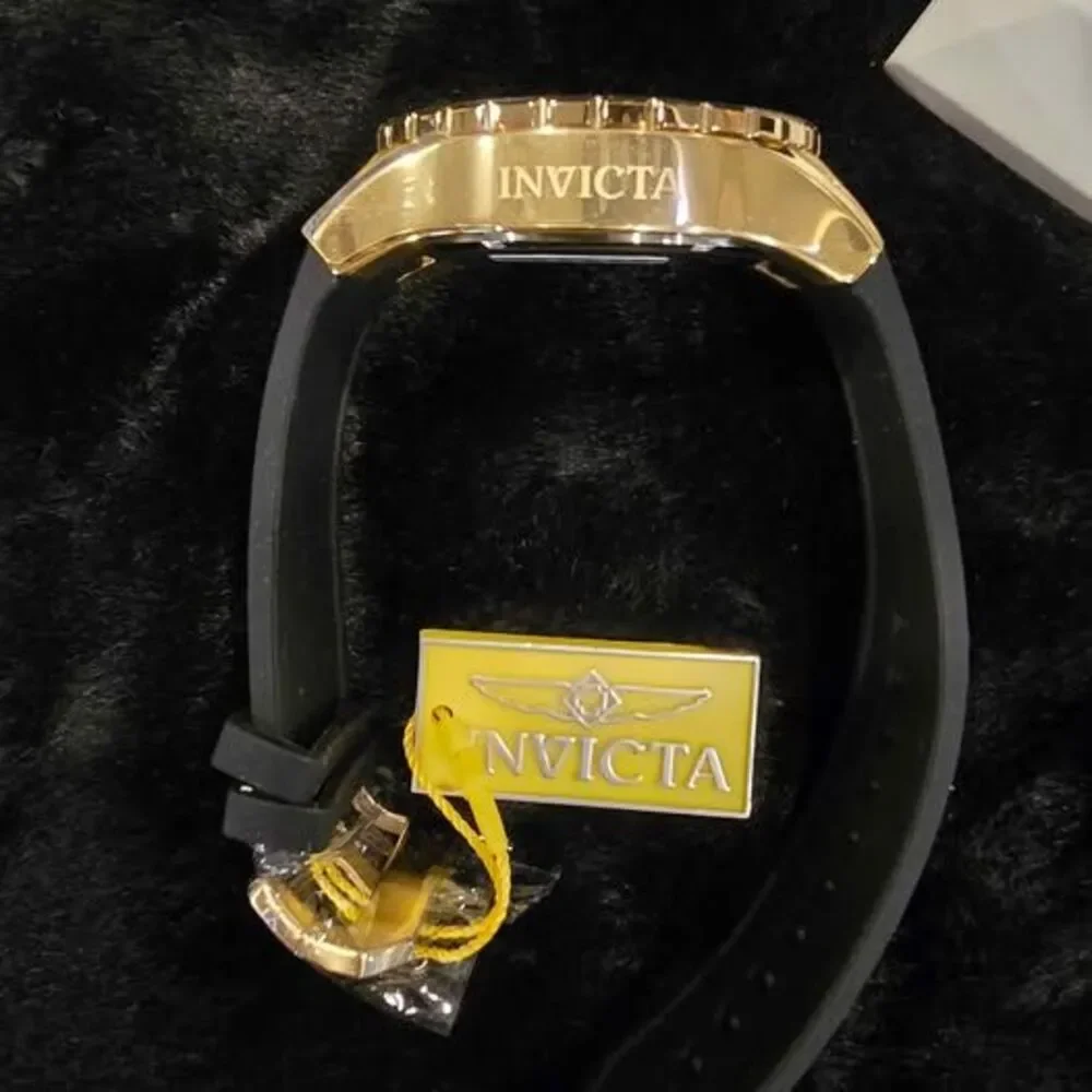 Invicta Aviator Model 33031 Watch. New in box.